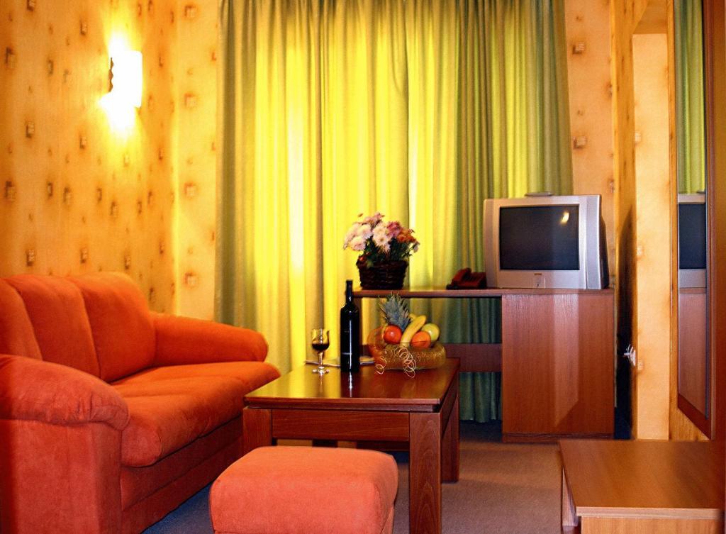 Park Hotel Drjanovo Esterno foto